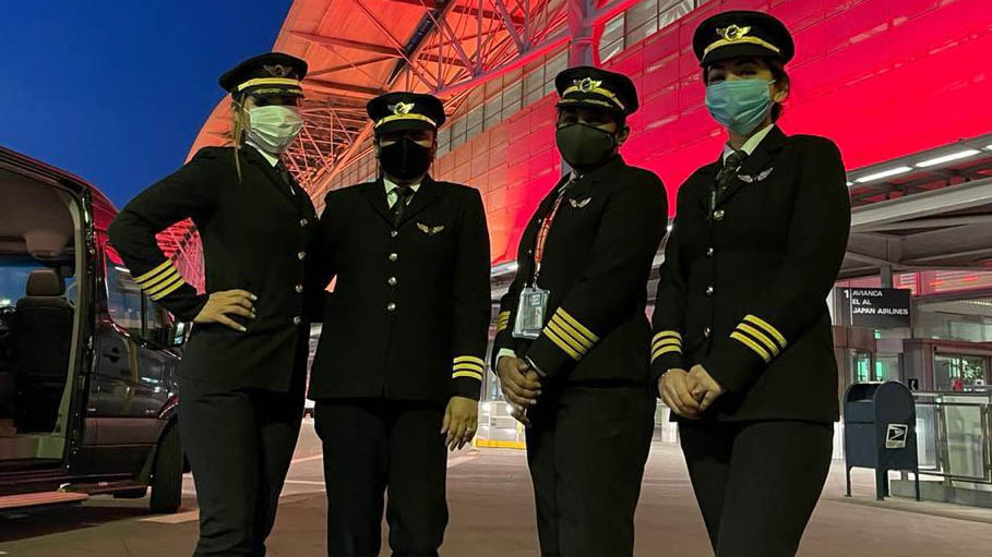 Air India’s All Women Crew Create History by Completing Longest Flight, Flying Over North Pole