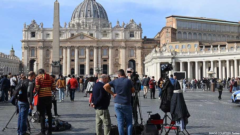 Vatican to Lose 100 Million Pounds in London Building Sale