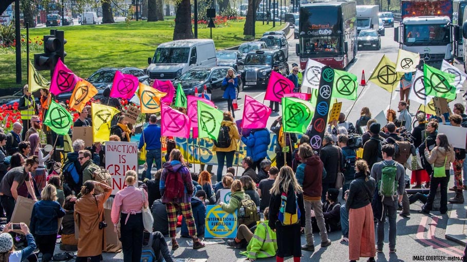 Climate Change Protesters Bring London Streets to a Halt