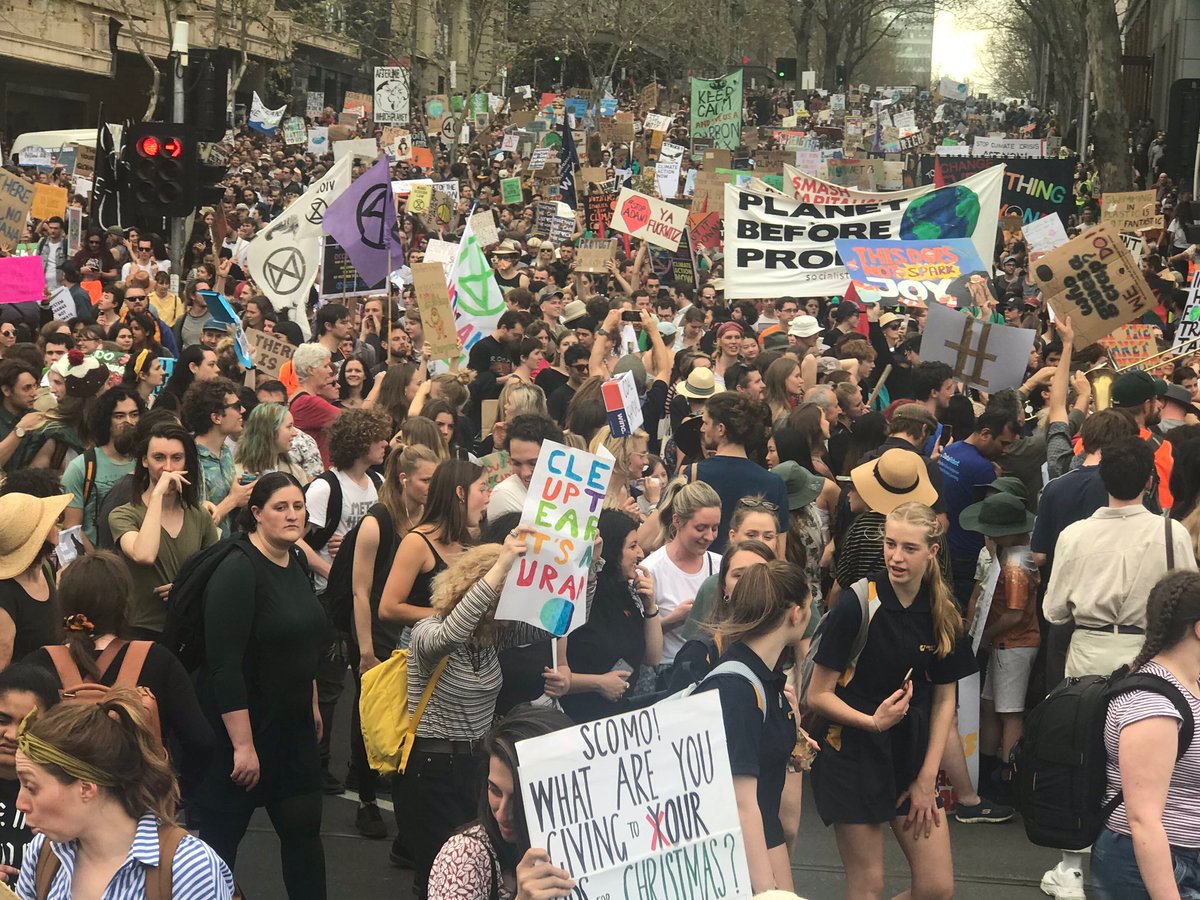 Thousands of Young People Thronged Australian Streets to Protest Climate Inaction