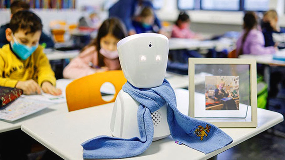 Avatar Robot Goes to School for Sick 7-Year-Old German Boy