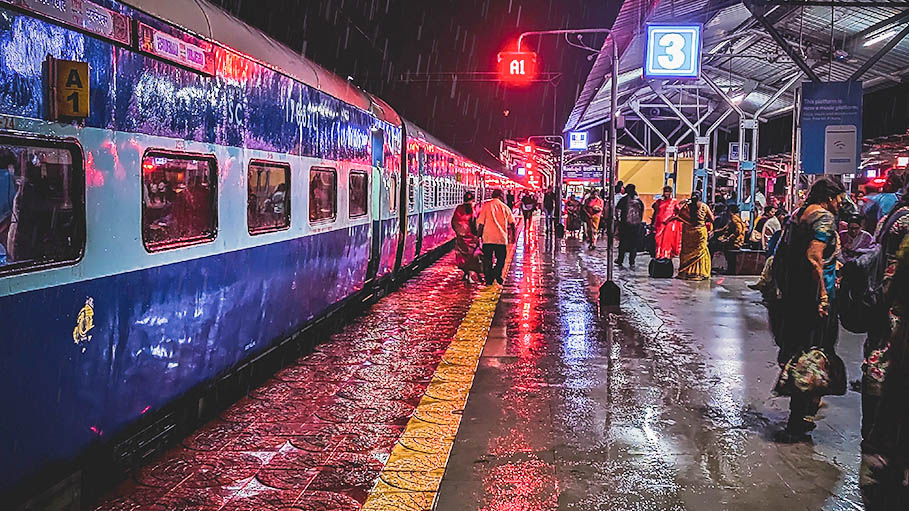 Railways Earned Revenue of Rs 9000 Crore from Ticket Cancellation