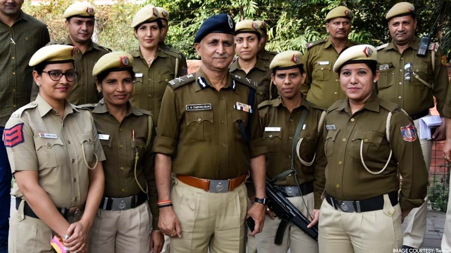 Delhi Police Warns Personnel against Violating Traffic Rules