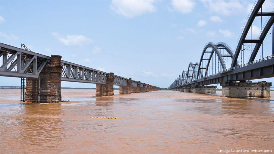 Godavari Water Level Crosses Third & Final Warning Mark in Telangana's Bhadrachalam