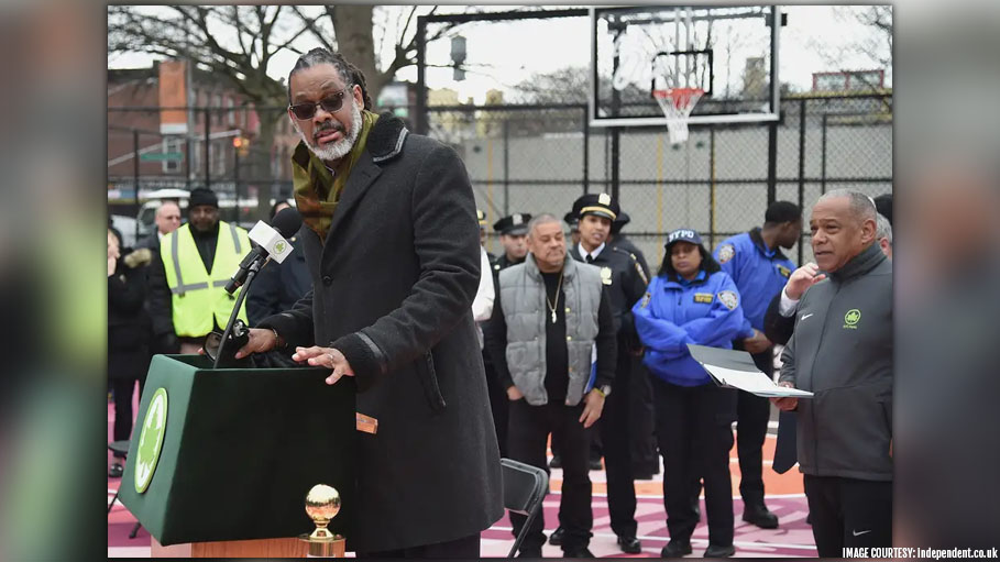 New York Councilor Becomes World’s Tallest Politician