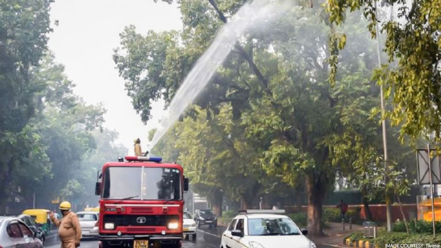 Delhi Pollution: Over 5 Lakh Litres of Water Sprinkled to Bring down Air Pollution