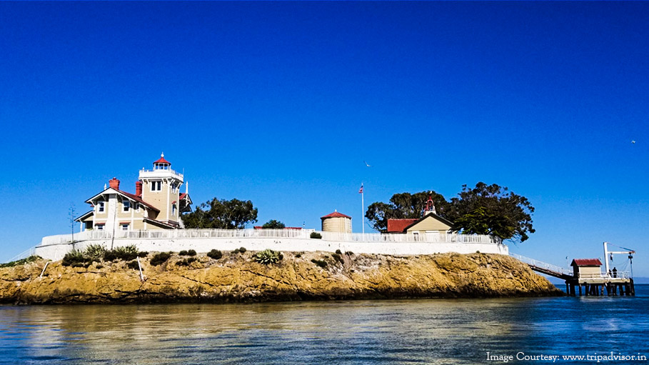 Light House in US Island Seeks Caretakers, Salary $130,000