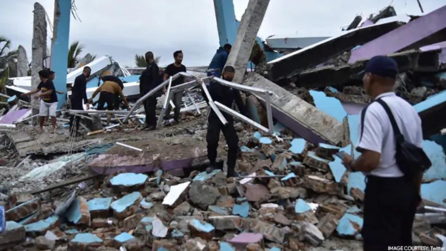 Indonesia Earthquake: Patients, Staff Trapped Beneath Flattened Hospital