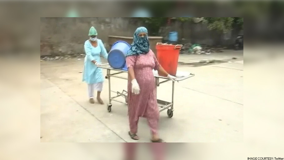 Staff at Amritsar's Coronavirus Hospital Use Stretchers to Carry Waste