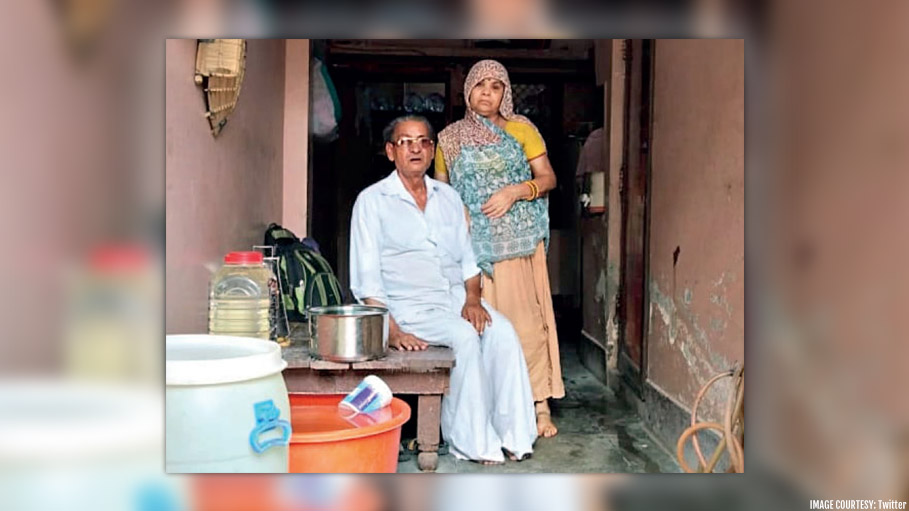 Millionaire ‘Kachori Wala’ in UP Gets Tax Notice for Earning More than 1 Crore Per Year
