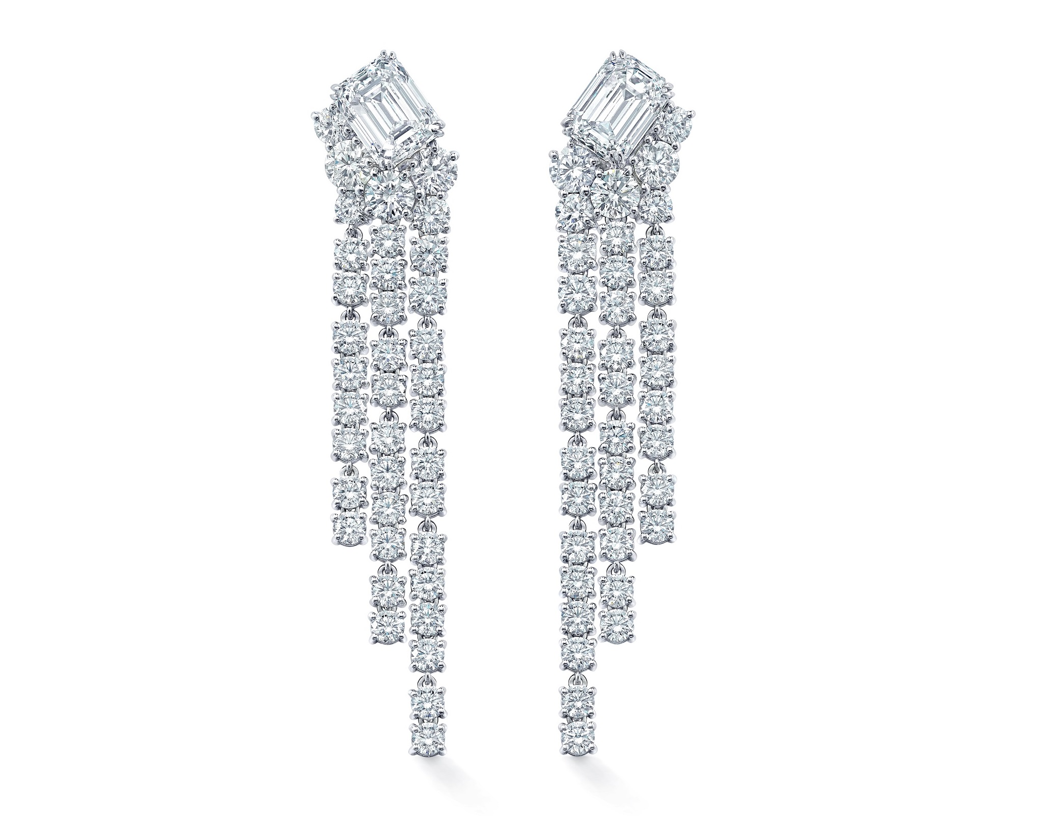 Mandy Moore, Viola Davis Sparkle in Forevermark Diamonds at Annual Emmy Awards