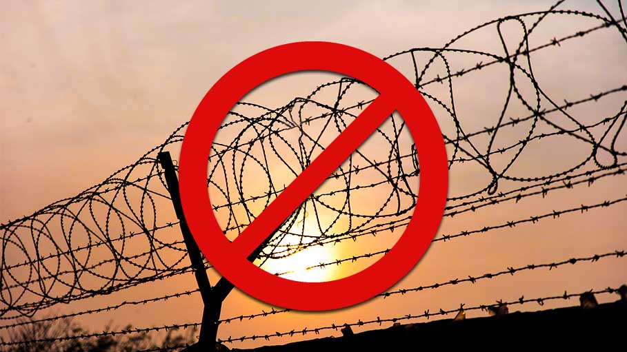 Bangladesh Traders Block Indian Imports at Petrapole Border