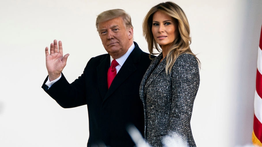 Donald Trump and Melania Set off for Christmas Vacation