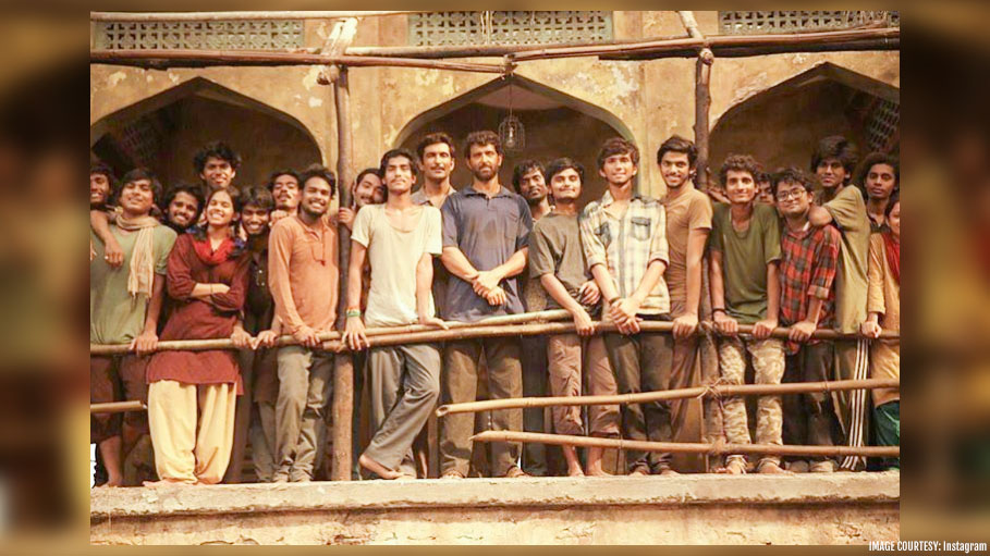 Hrithik’s New Captioned Image from ‘Super 30’ Will Touch Your Heart