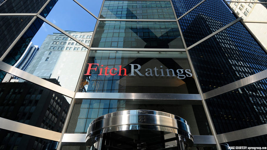 Fitch Downgrades Pakistan to 'B-', Outlook Stable