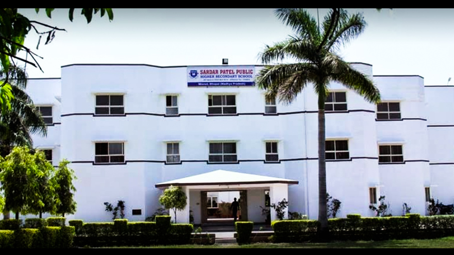 Burnt Body of Bhopal Man Found in Government School