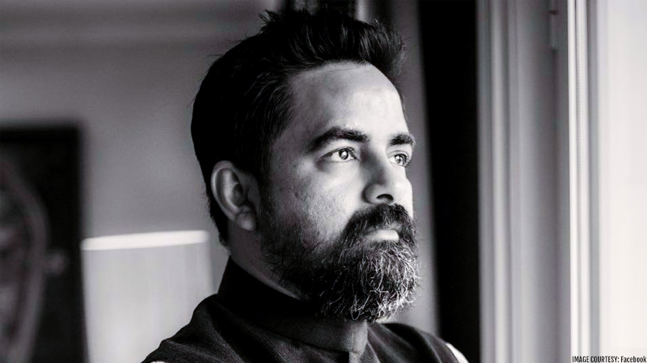 Sabyasachi Mukherjee Apologizes after His First Statement on Women and Fashion but Sets Record Straight in Second