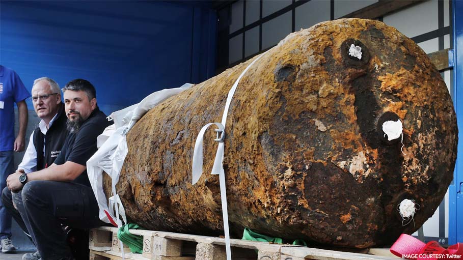 Mass Evacuation in Frankfurt after World War 2 Bomb Found