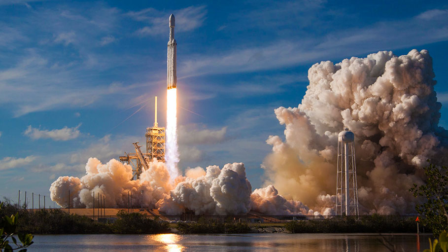 China to Achieve "Space Dream": A Long March to The Moon