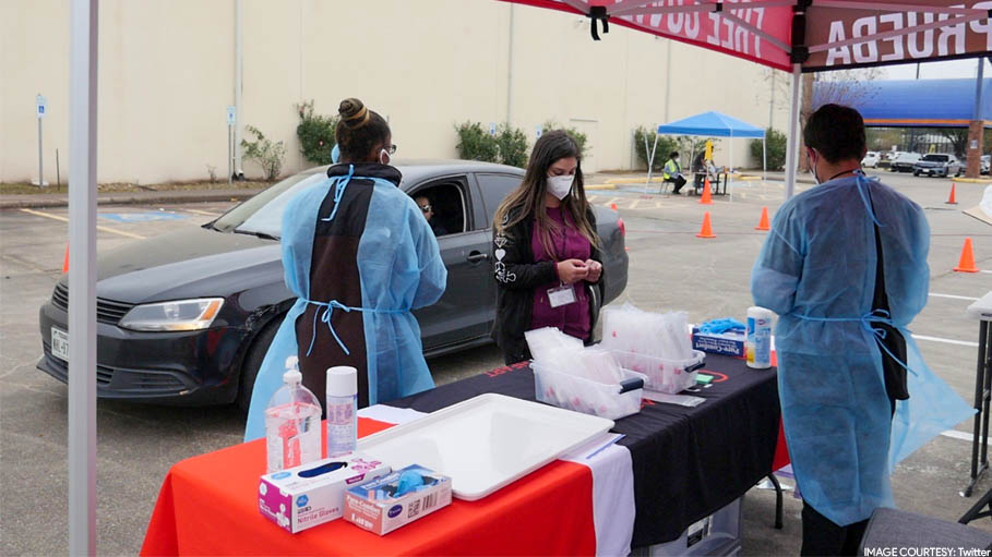 Former Students Defend US Mother Who Put Son in Car Trunk for Coronavirus Test