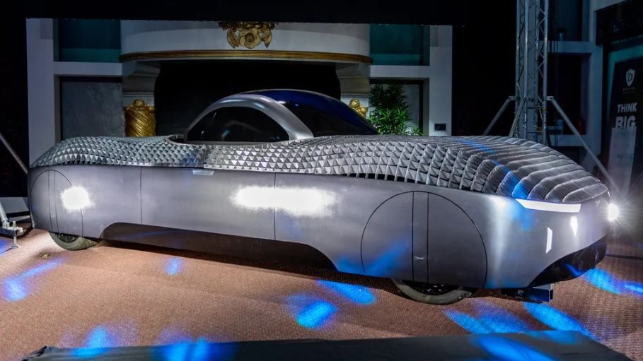 Flying Car by US Startup Attracts Tesla Investor