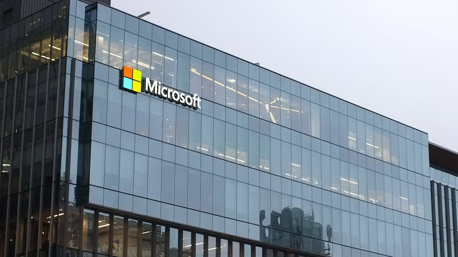 US Layoffs at Over 2-Year High after Massive Job Cuts in Tech