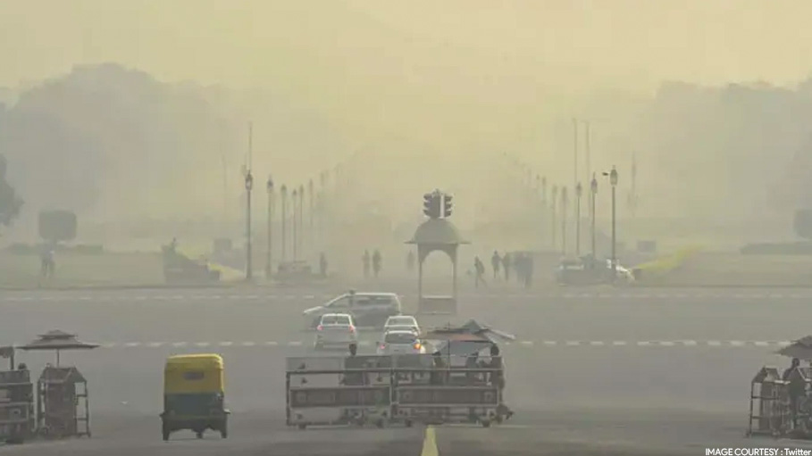 2 Days after Diwali, Delhi's Air Quality Improves, But It's Still “Poor”