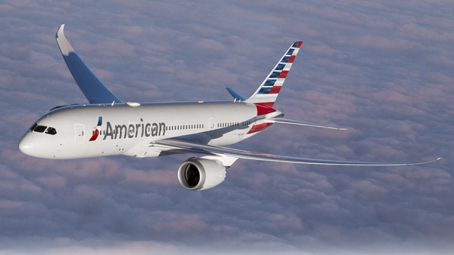 AA Flight’s Engine Catches Fire After Hitting Birds; Makes A Quick Return To The Airport