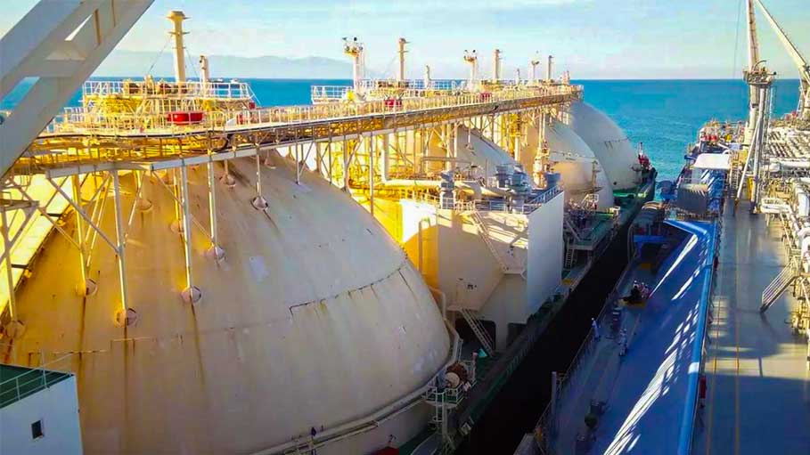 Berlin: Germany to Get Its First Floating Gas Terminal