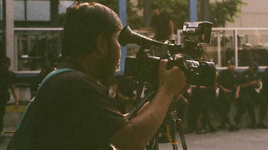 Police: 2 Journalists Shot by Unidentified Assailants in UP