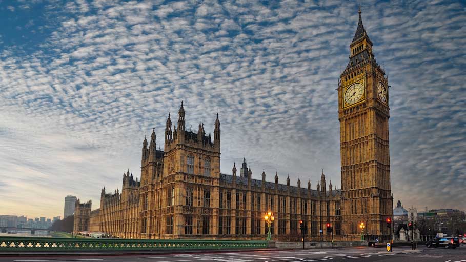 Big Ben Back with a Bong after 5-Year Restoration Project: UK