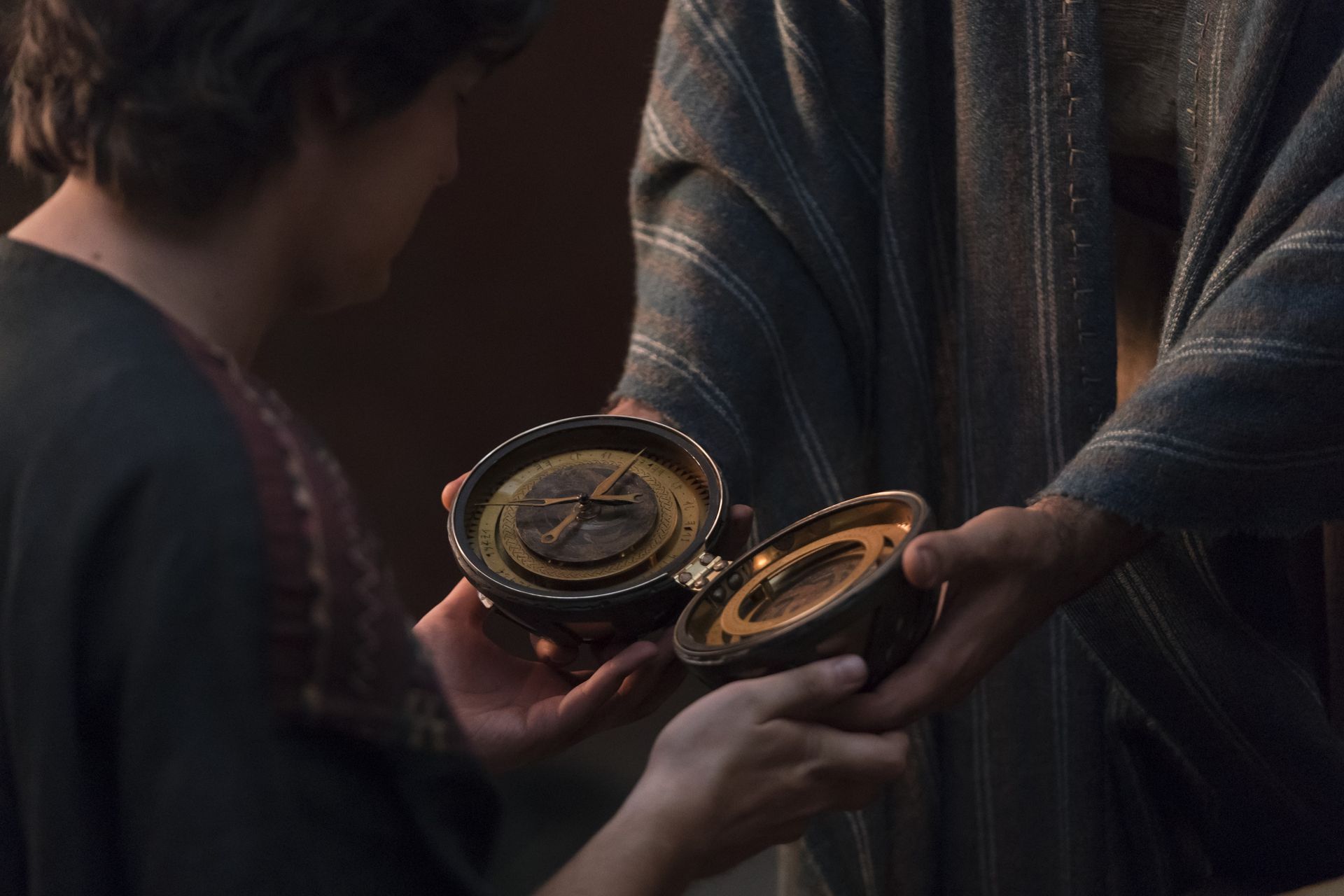 Gloss on Liahona (Alma Bestowing Liahona).jpeg