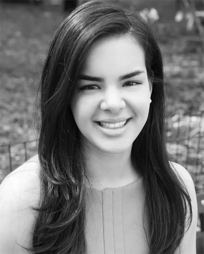 Headshot of Lauren Salz