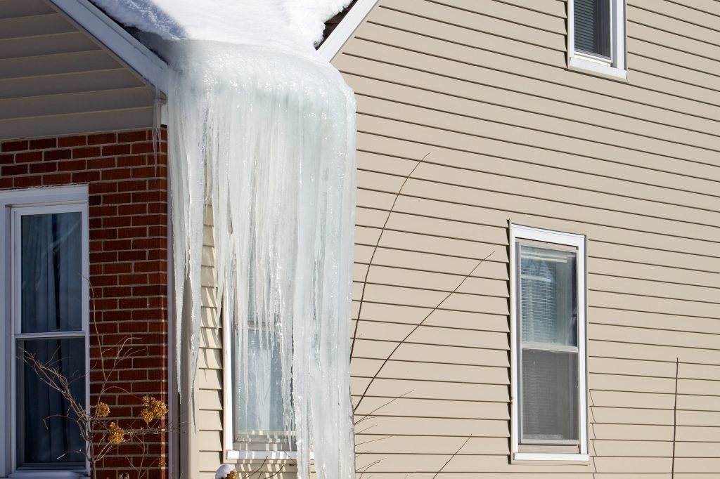 ice dam on roof