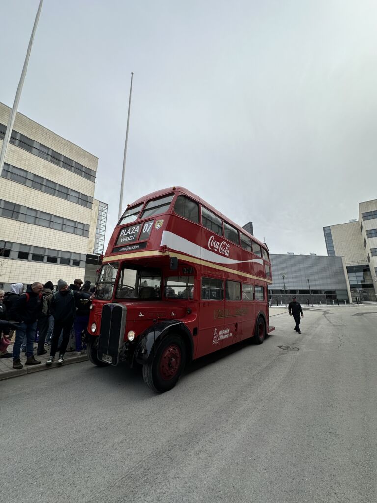 London bus.