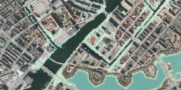 Stomflod og havvand på Nicolai Eigtveds Gade 36, 5. tv, 1402 København K