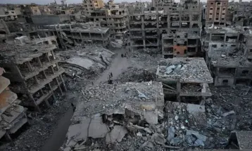 German Chancellor Shows Concern About Civilians in Gaza