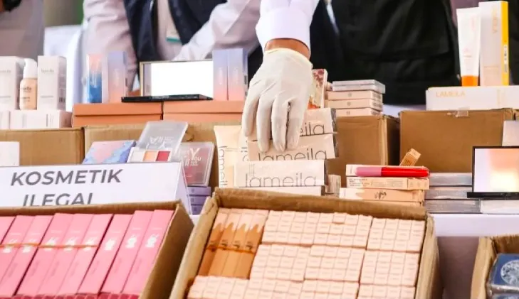 Ministry of Trade Seizes Rp15 Billion Worth of Illegal Goods