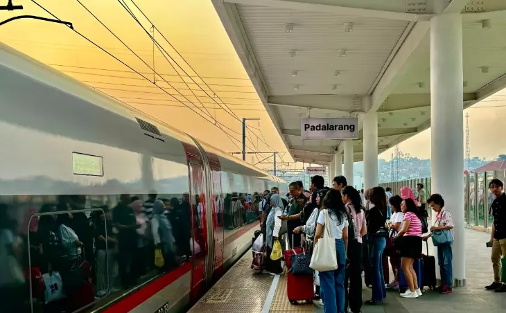 KCIC Siapkan 808.946 Tempat Duduk untuk Mudik Lebaran 2025