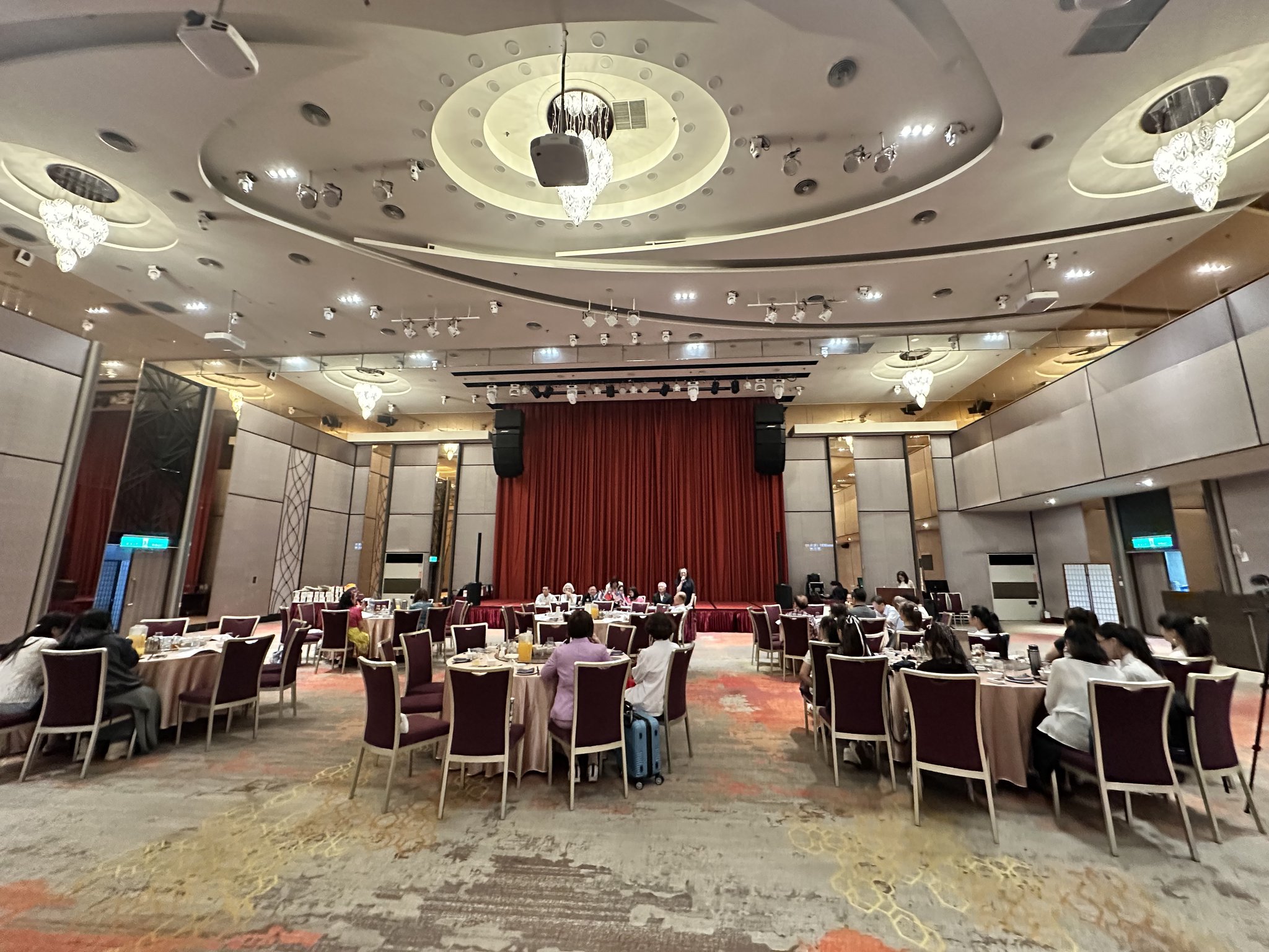 新仟禧首敲會議在庭園會館 15