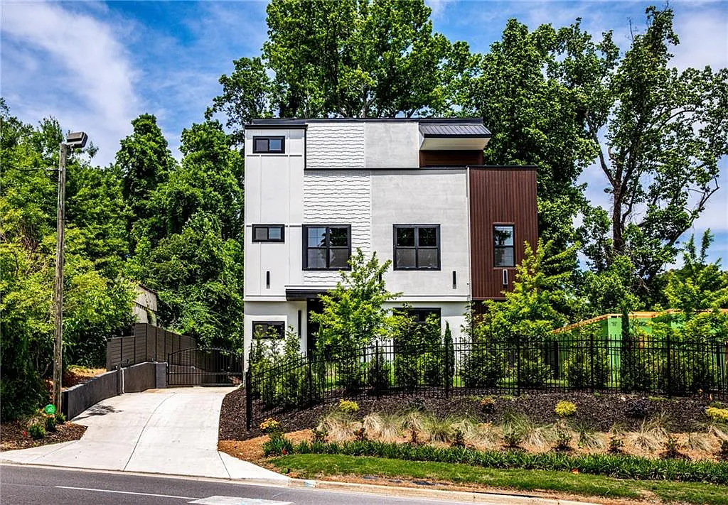 Hammond Exterior