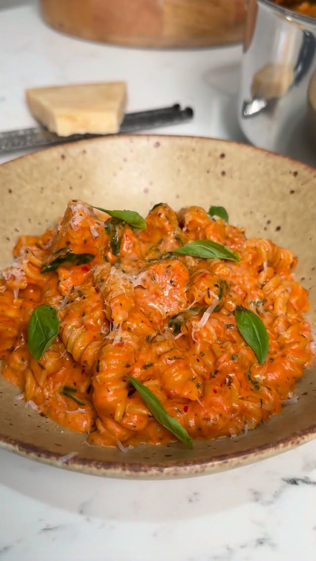One-Pot Creamy Tomato Chicken Pasta