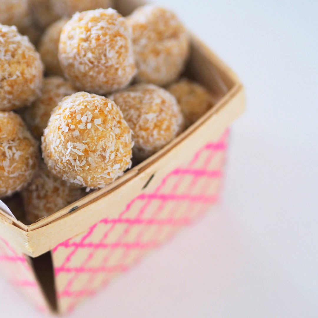 Easy No-Bake Apricot Balls
