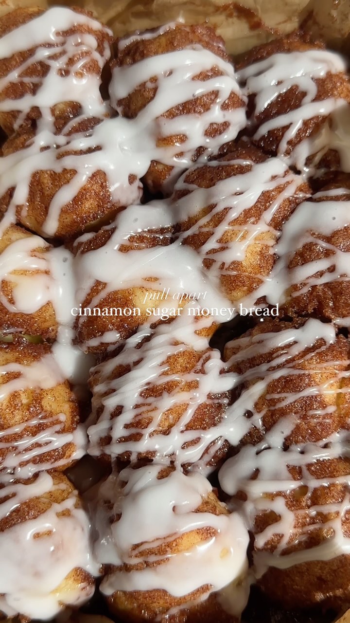 Pull Apart Cinnamon Sugar Monkey Bread
