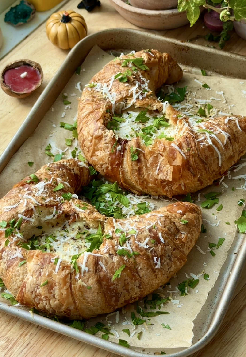 Egg-in-a-Hole Croissant
