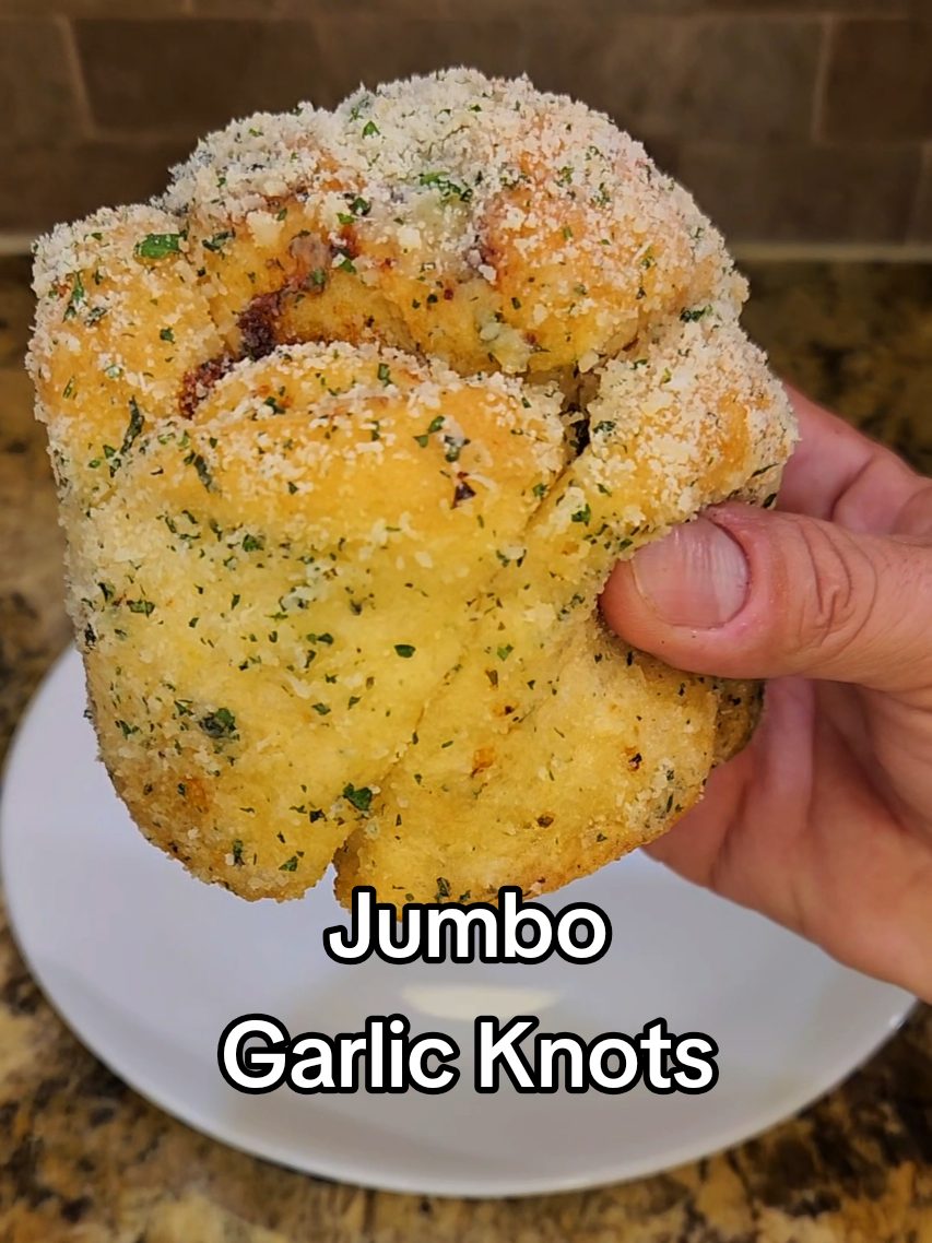 Jumbo Garlic Knots
