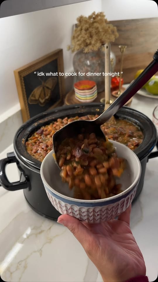 Creamy Slow Cooker Chicken and Potatoes