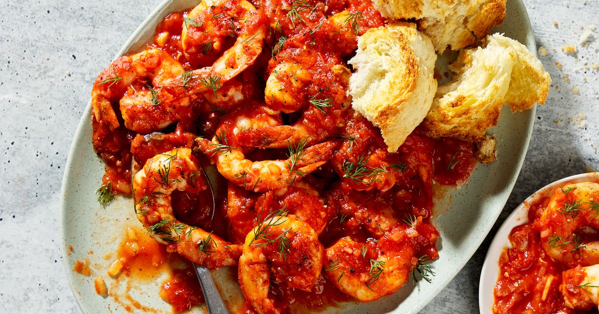 Shrimp in Vermouth and Fennel Tomato Sauce