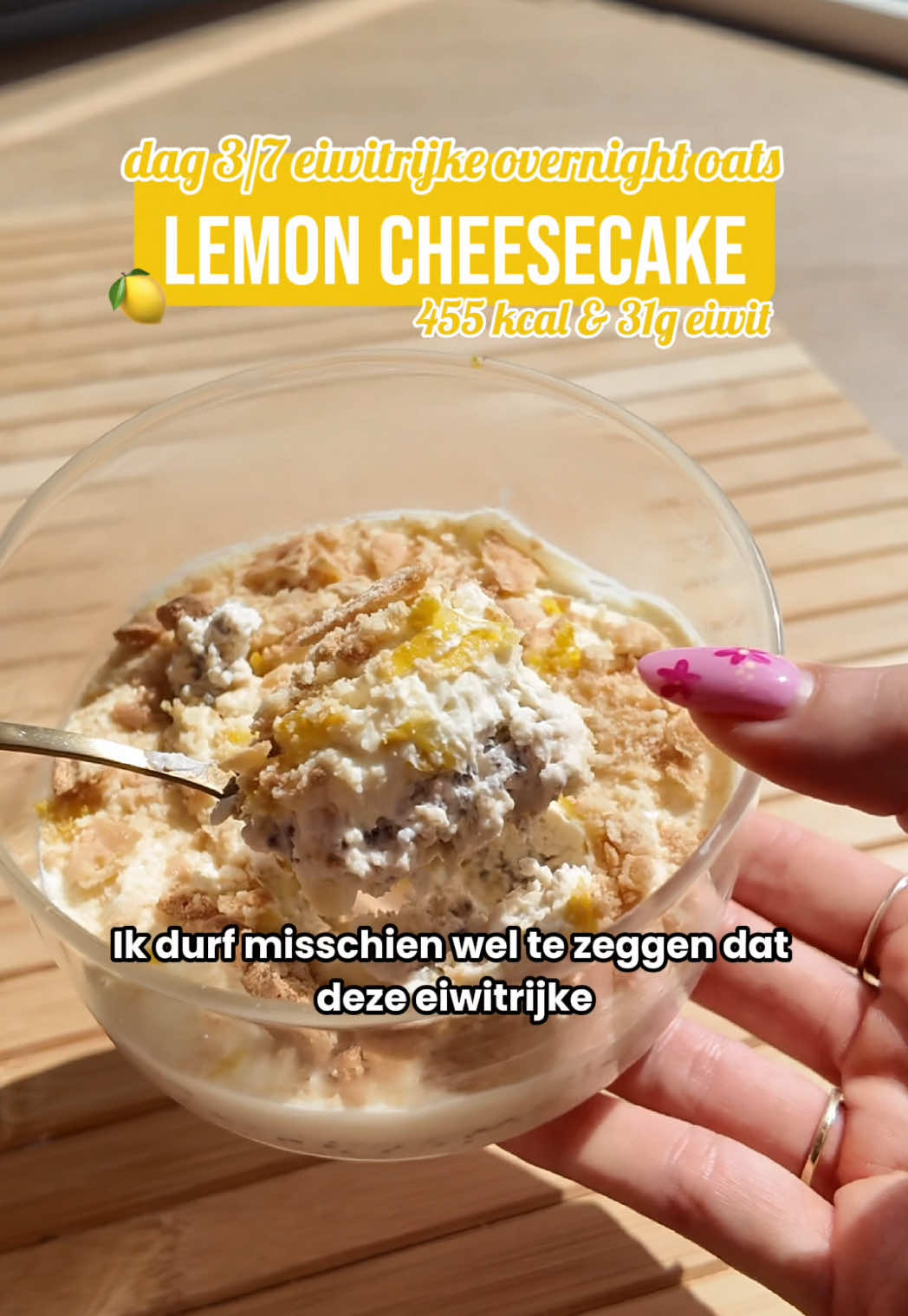 Lemon Cheesecake Overnight Oats