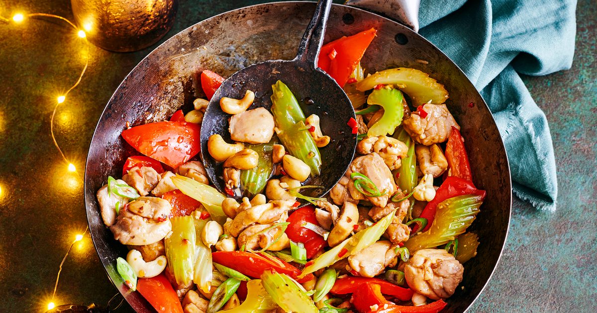 Chicken and Cashew Stir-Fry